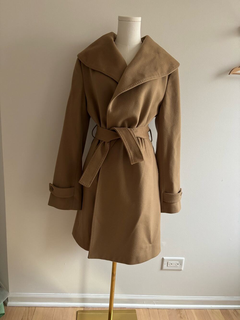 Black Saks Fifth Avenue 100% Camel Wool Coat Size 14